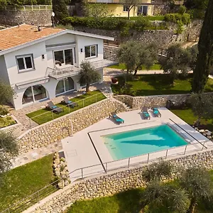 Paier Relais & Pool Malcesine